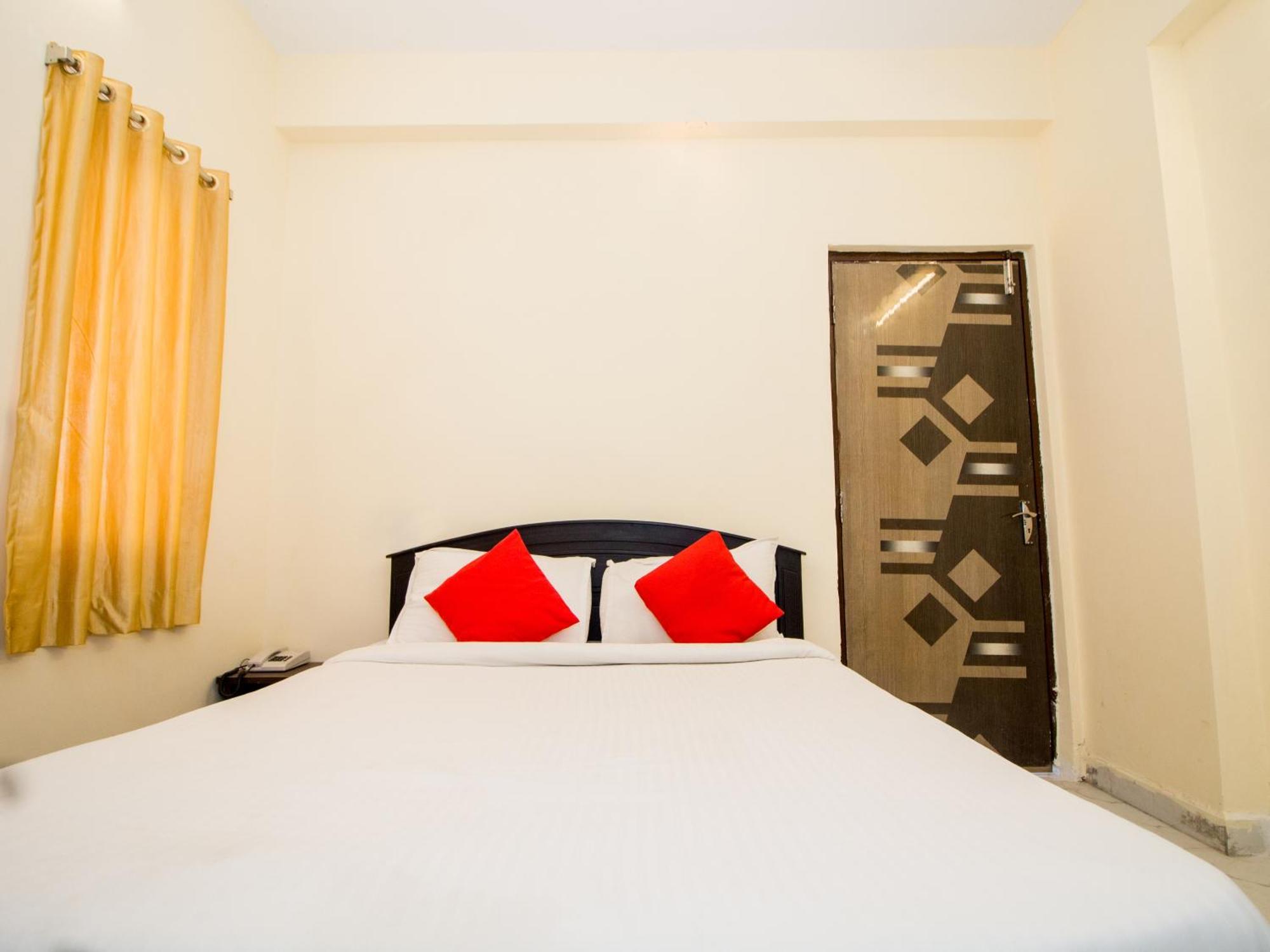 Pearl Suites, Tirupati Esterno foto