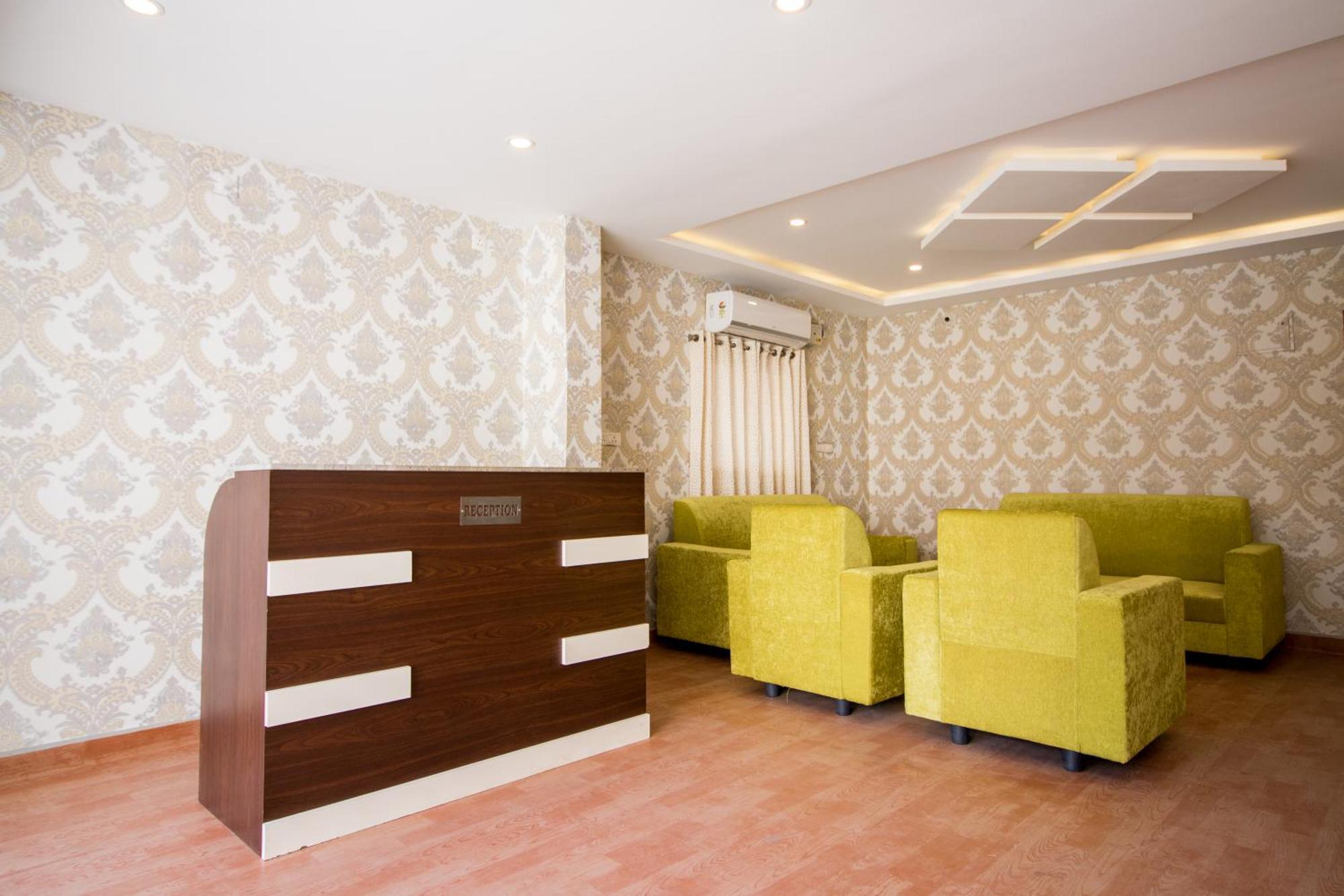 Pearl Suites, Tirupati Esterno foto