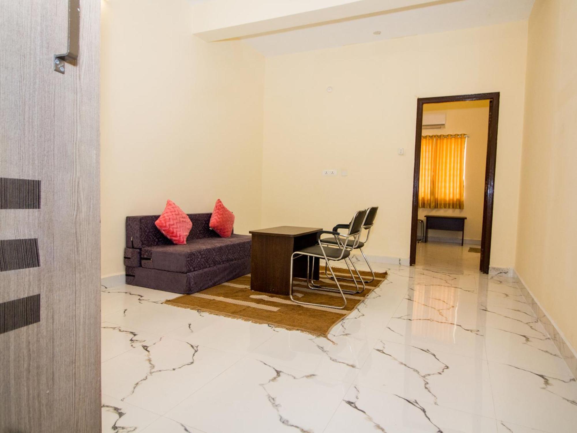 Pearl Suites, Tirupati Esterno foto